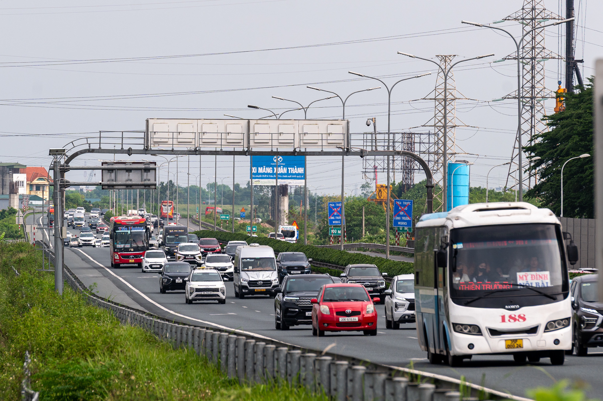 Vehicle encroaching on safe distance not considered a violation