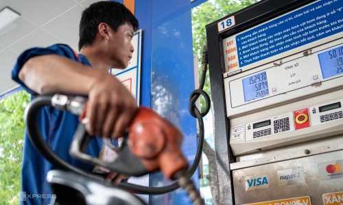 Fuel prices decrease