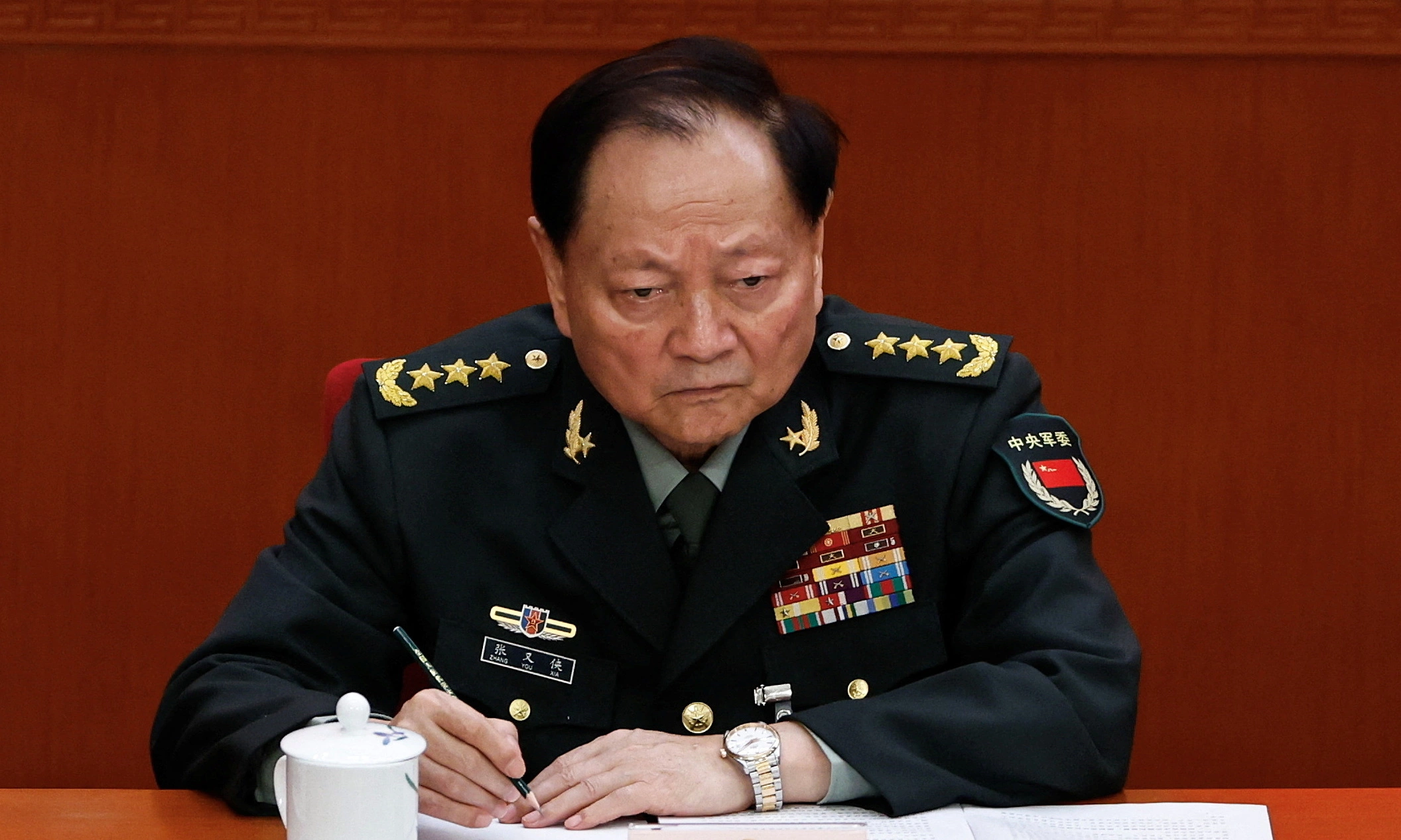 China expels high-ranking generals from central military commission