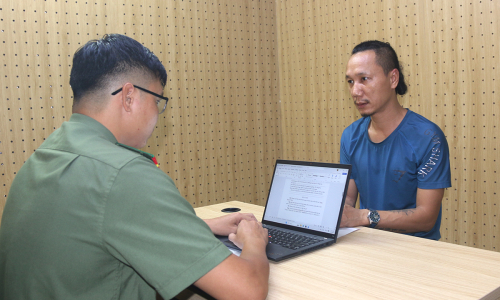 Kite flyer affecting 16 flights at Tan Son Nhat arrested