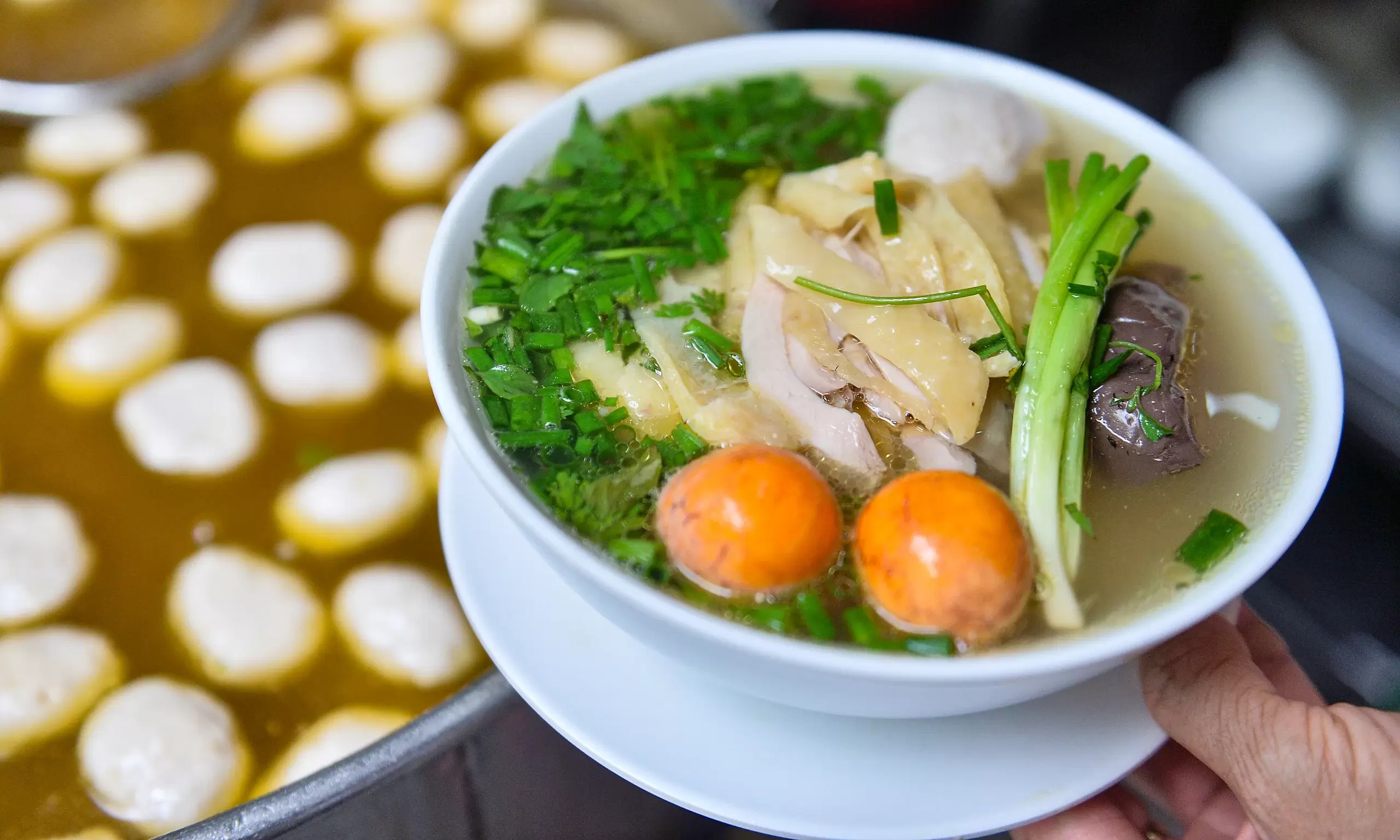 Relaxing 'breakfast and coffee' in Hanoi's Old Quarter for the 2/9 holiday
