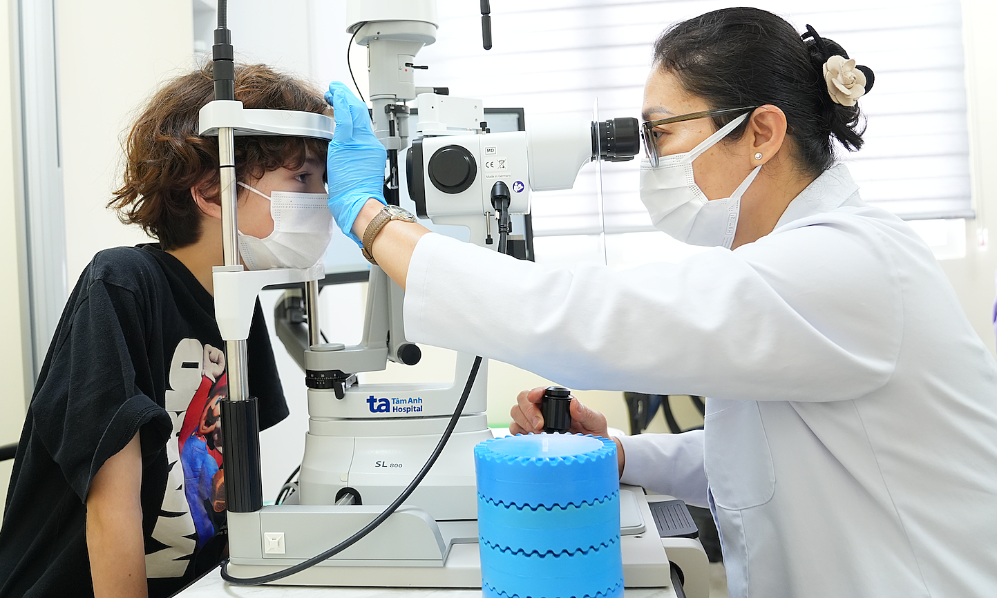 Signs children should get eye exams before the new school year