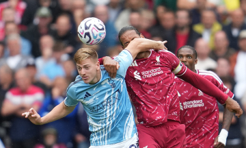 Liverpool draws second consecutive Premier League match