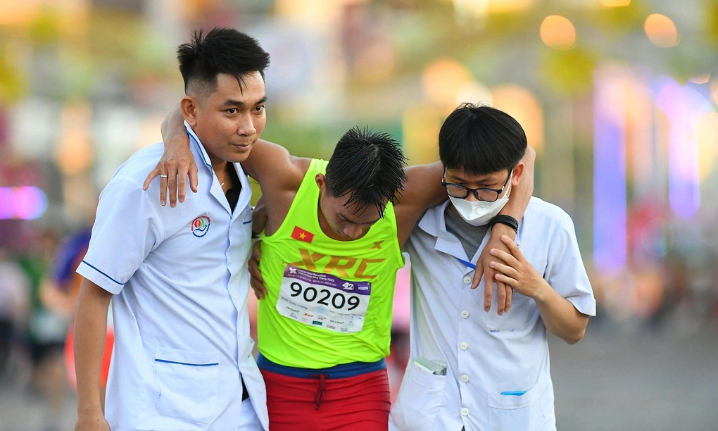 Coastal humidity challenges runners of VnExpress Marathon Vung Tau Herbalife Cup