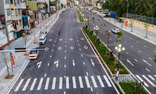 Hanoi's belt road 1 before technical opening day