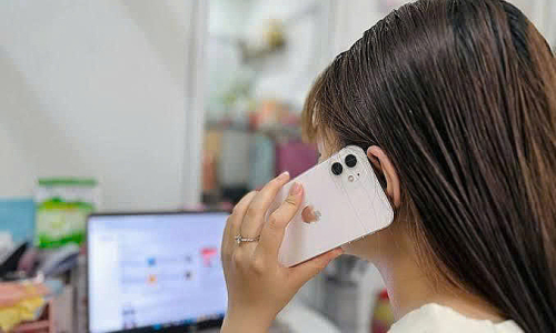 Calling, texting advertisements outside permitted hours could incur a 100 million dong fine