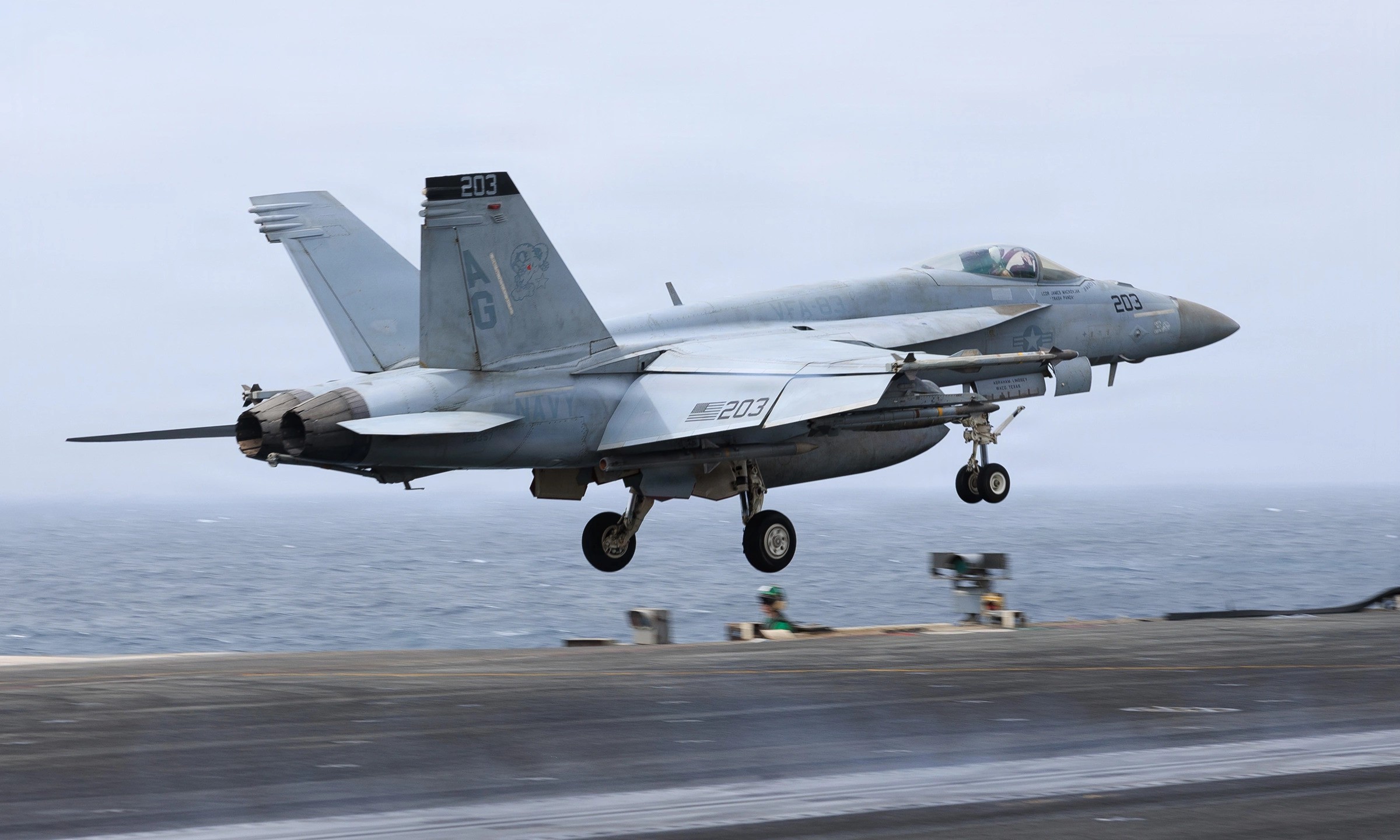 US strikes rocket launchers on Iranian island