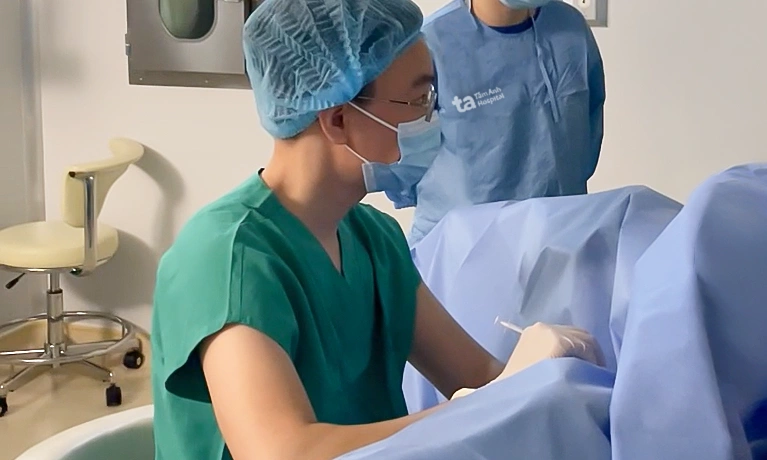 Why does ectopic pregnancy still occur after in vitro fertilization embryo transfer?