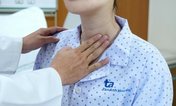 Do thyroid nodules require surgery?