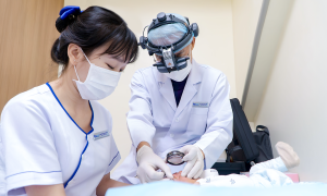 When should premature babies have eye exams?