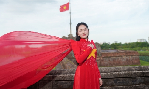 Duyen Quynh releases 'Vietnam's Radiant Brocade' MV