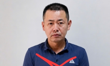 Foreign national robs convenience store with knife in Hai Phong