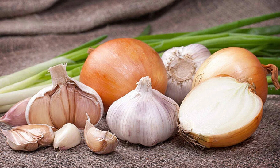 Mistakes when stir-frying garlic, onion deplete dishes of valuable nutrients