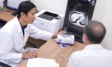 Changing treatment regimen for refractory stomach cancer