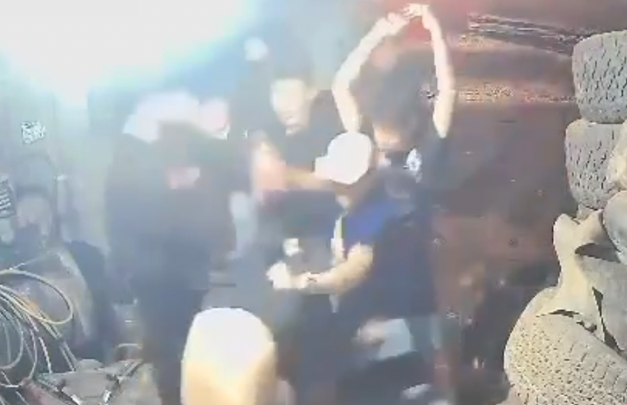 Man assaulted by group after noise complaint over karaoke