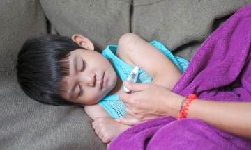 Can fever and blisters indicate hand, foot, and mouth disease?