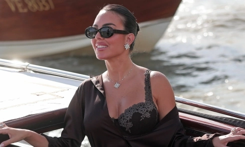 Ronaldo's wife wears a 4,4 million USD outfit to film festival
