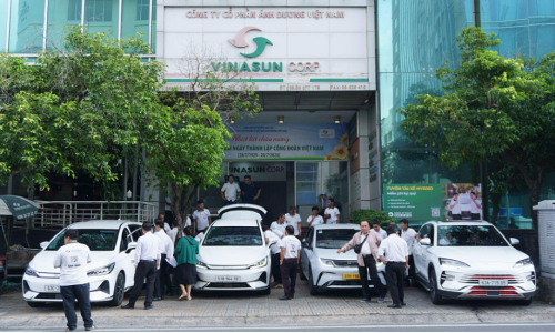 BYD NEG guides 200 Vinasun drivers on electric vehicle usage