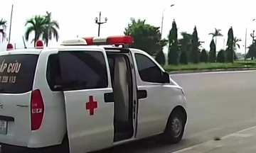 Family of critically ill patient charged 9,5 million dong for a 16 km ambulance ride