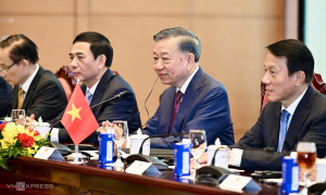 Vietnam ready to share development experience with Myanmar