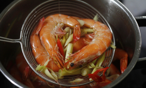 Does frequent shrimp consumption increase blood fat?