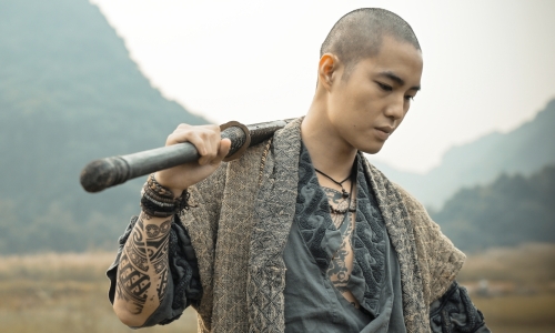 Handsome actor draws attention in 'Soul Guardian Warrior'