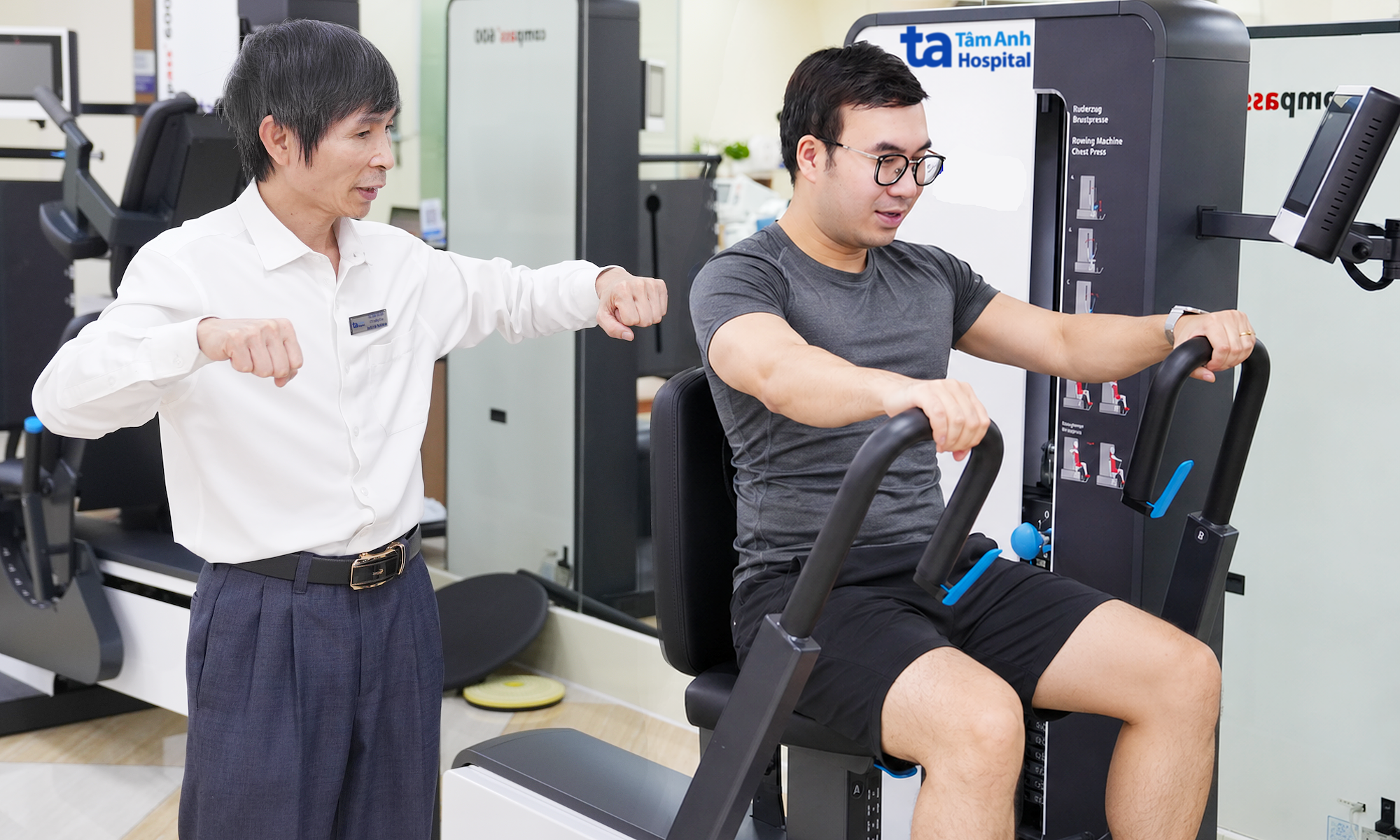 Doctor advises on reducing muscle soreness after gym workouts