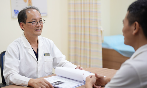 Does chronic reflux pose a cancer risk?