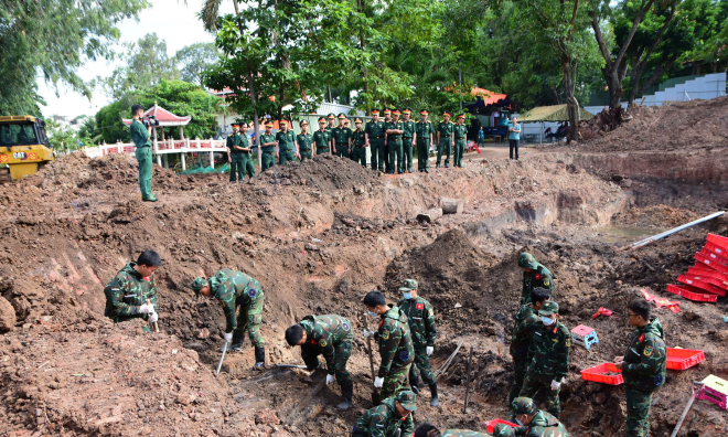 Research on preserving mass graves of nearly 600 martyrs in Le Thi Rieng Park