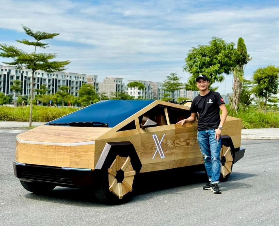 Bac Ninh father creates 30 wooden supercars