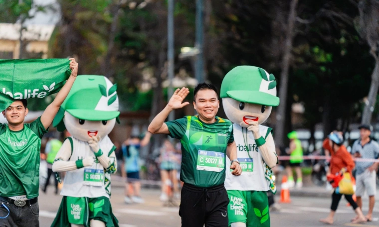 2,000 'ambassadors of healthy living' at VnExpress Marathon Vung Tau Herbalife Cup