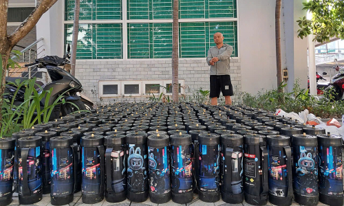 Da Nang police uncover operation selling hundreds of laughing gas cylinders