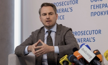 Ukraine's prosecutor general resigns amid corruption allegations