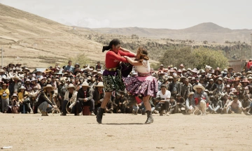 Punching festival resolves conflicts in Peru