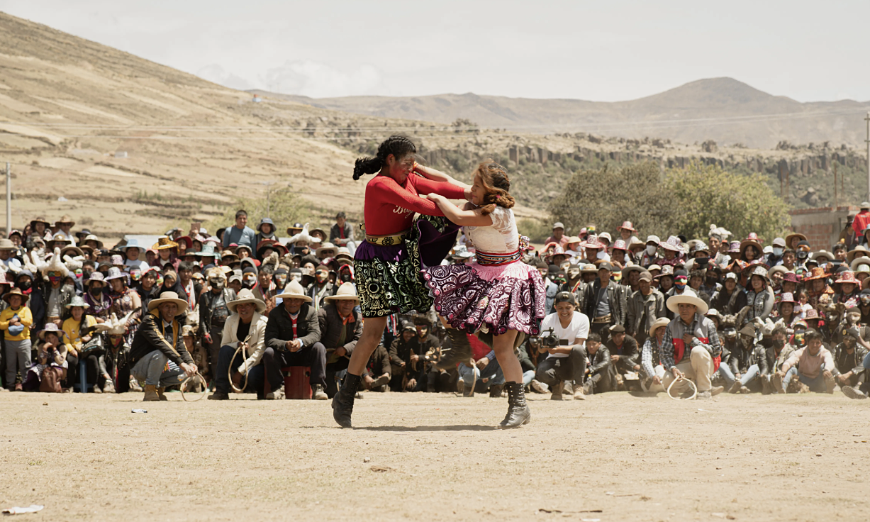 Punching festival resolves conflicts in Peru