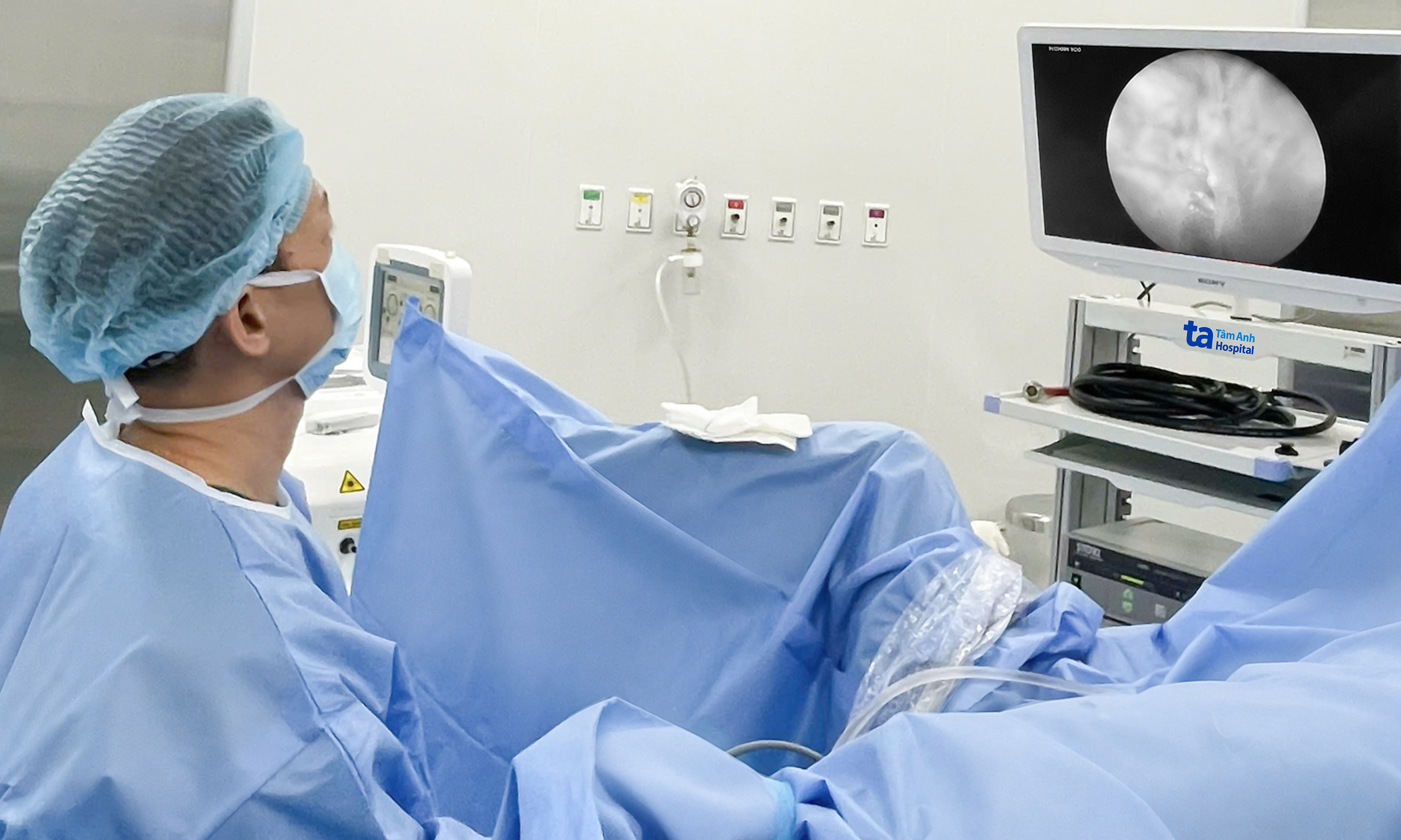 Cluster of 9 tumors found in elderly woman's bladder