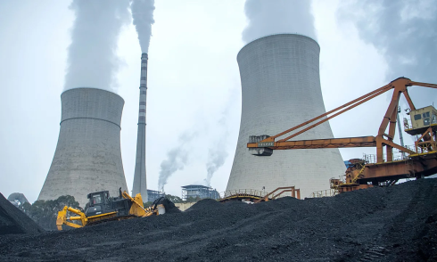 How have the top 10 greenhouse gas emitters changed over half a century?