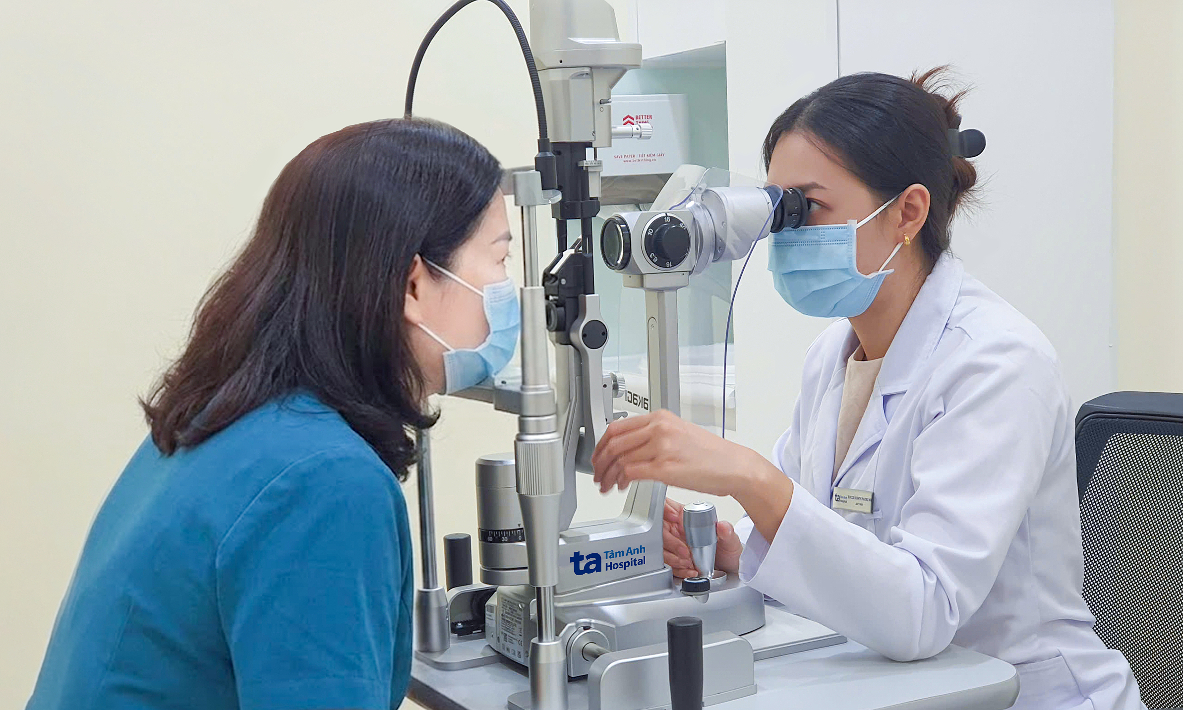 Why cataracts easily cause glaucoma?
