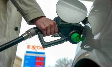 Americans spend over 100 billion USD more on gasoline and diesel due to conflict