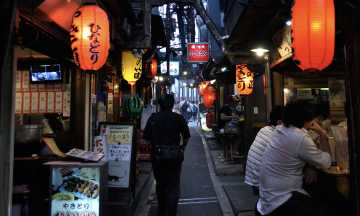 Famous Tokyo Tourist District to Ban Home Rentals Due to Tourist Misconduct