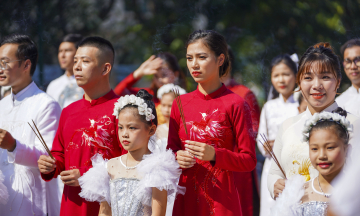 Encouraging men and women to marry before 30, couples to have two children