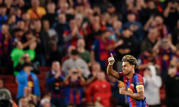 Barca dominates Champions League opener