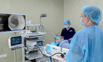 Does prolonged digestive disorder require endoscopy?