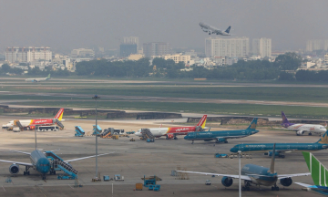 10 areas near Tan Son Nhat flight paths frequently see UAVs, kites