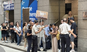 Arrested for refusing to share HKD 33 million lottery winnings