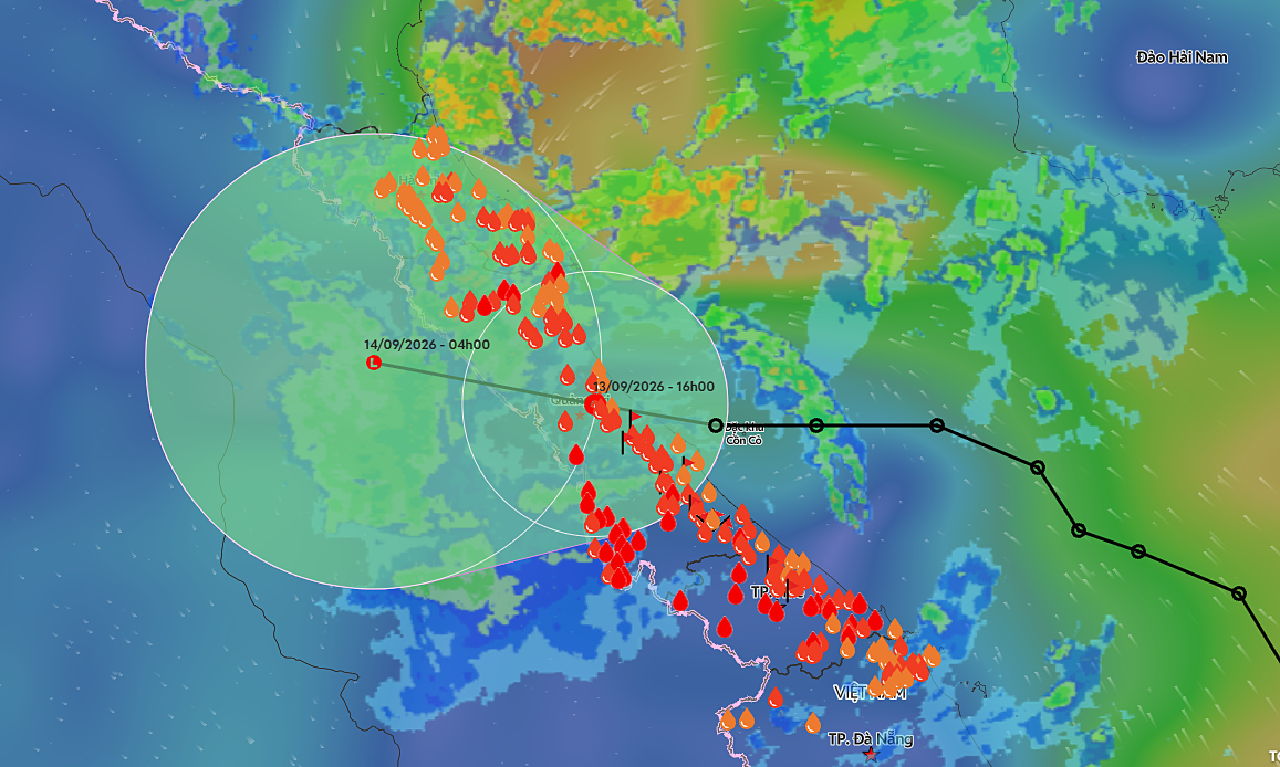 Tropical depression enters central Vietnam, rain spreads to northern delta