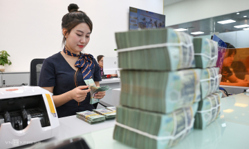 Rising interest rates boost life insurers from over 150 trillion dong in bank deposits