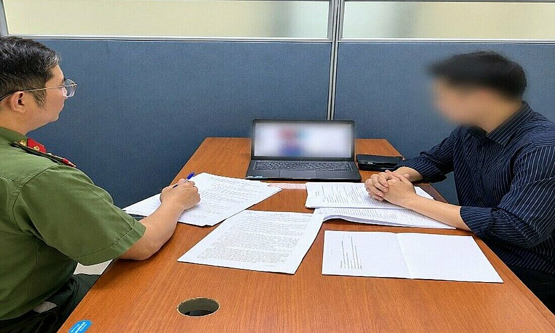 Police debunk fake news of Grab drivers 'mass app shutdown'