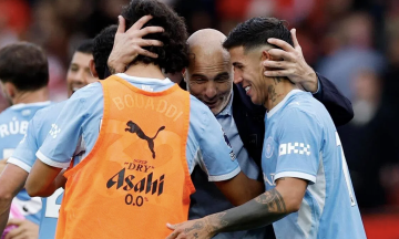 Man City coach: 'Bruno Fernandes also deserved a red card'