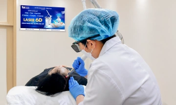 Young man experiences hereditary hair loss